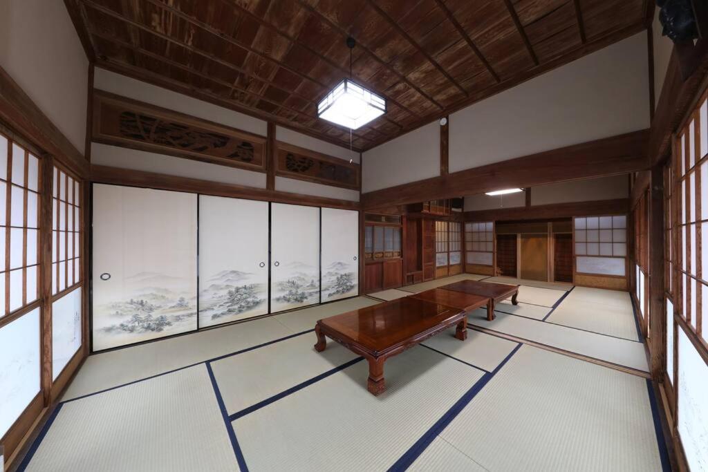 Mobara 古民家民泊しずく亭-Traditional Japanese Style House Shizuku-Tei מראה חיצוני תמונה